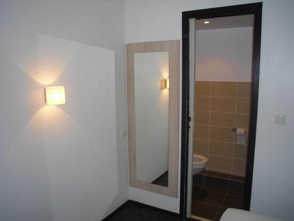 Hotel Paradise Vitrolles  Zimmer foto